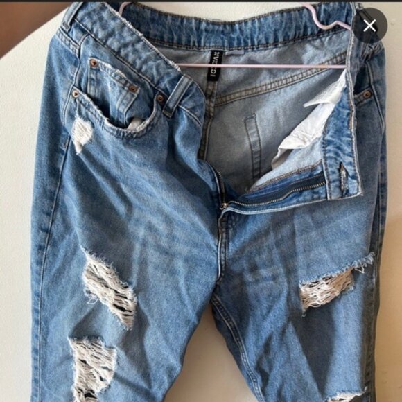 Divided H&amp;M Womens Blue Distressed Jeans - Picture 2 of 4